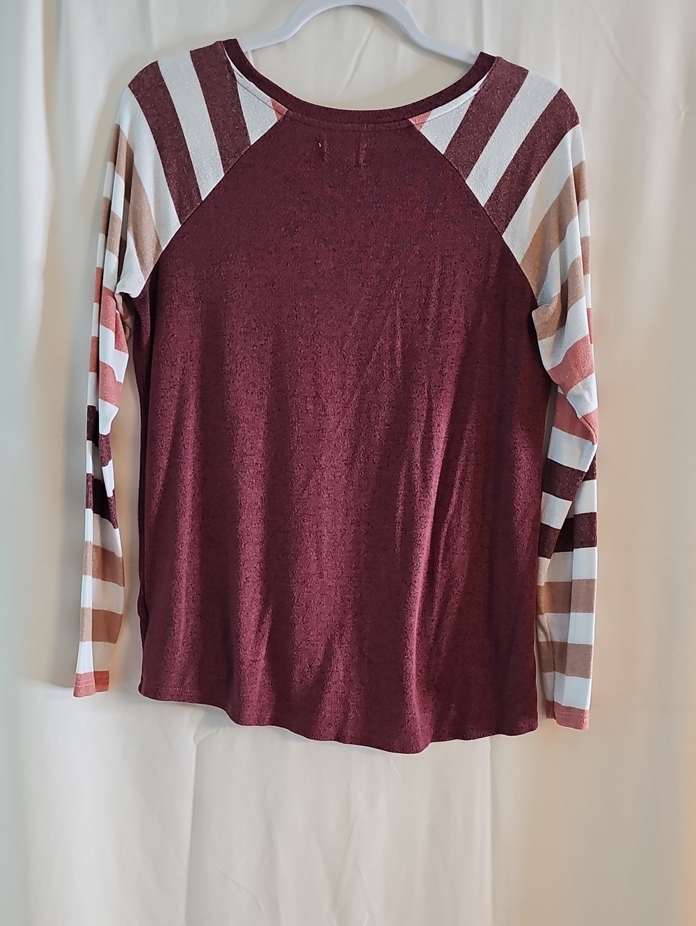 Maurices 247 Women's Burgundy Knot-Hem Long Sleeve Top - Picture 4 of 6